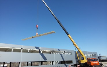 Горизонтальный монтаж сэндвич-панелей